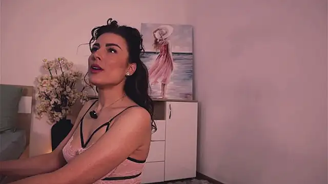 Snapshot of Misslullu chatting on 26, 11, 2025 Misslullu online show from 26, 11, 2025