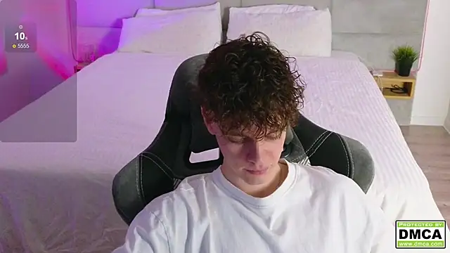 cute thomas online show from 24, 1, 2025