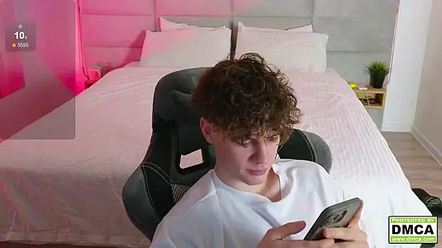 cute thomas online show from 30, 1, 2025