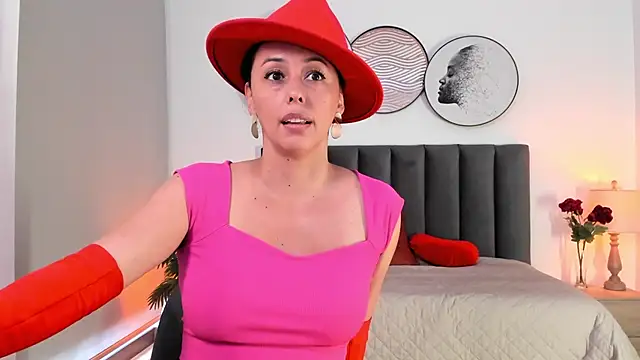 Snapshot of SaharaGarcia__ chatting on 12, 2, 2025 SaharaGarcia online show from 12, 2, 2025