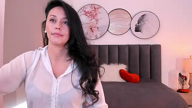 Snapshot of SaharaGarcia__ chatting on 12, 2, 2026 SaharaGarcia online show from 12, 2, 2026