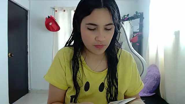 Snapshot of InocentHeaven1 chatting on 8, 2, 2025 InocentHeaven1 online show from 8, 2, 2025