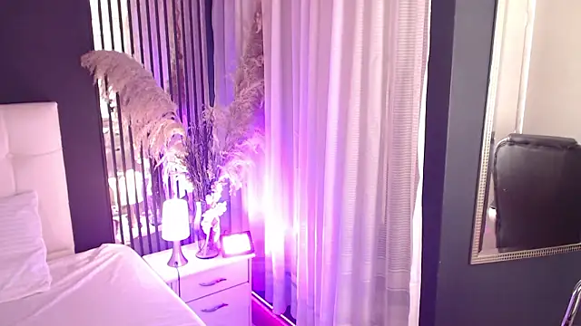 LiaVillalobos online show from 11, 3, 2026