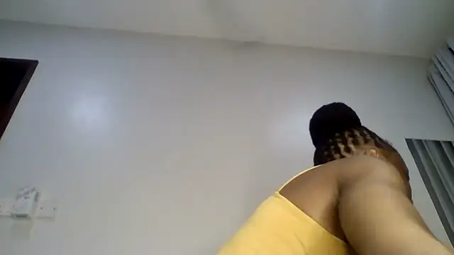 Snapshot of sweet_sassy_ chatting on 22, 4, 2026 sweet sassy online show from 22, 4, 2026