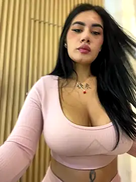 Snapshot of clarachanelricek chatting on 18, 10, 2025 clarachanelricek online show from 18, 10, 2025