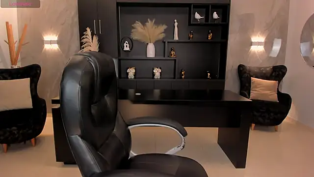 SophieBarnett online show from 4, 3, 2025