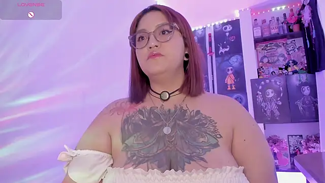 Snapshot of _Ali_Brinck_ chatting on 22, 2, 2026 Ali Brinck online show from 22, 2, 2026