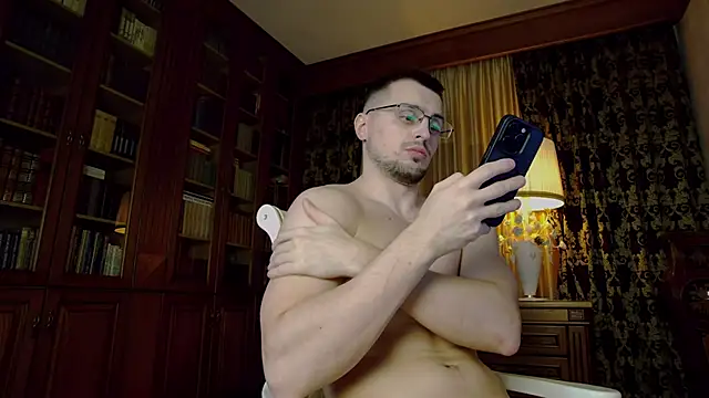 Friend12321 online show from 22, 12, 2025