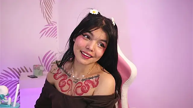 Snapshot of dianebleu chatting on 10, 9, 2025 dianebleu online show from 10, 9, 2025