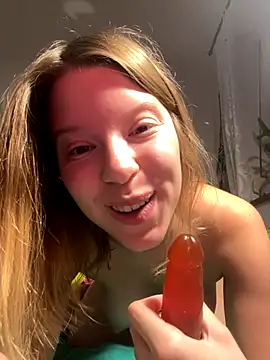 kimczii online show from 10, 10, 2025