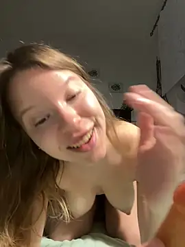 Snapshot of kimczii chatting on 18, 5, 2026 kimczii online show from 18, 5, 2026