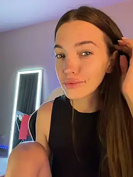 julia fly online show from 6, 6, 2026