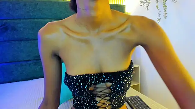 Snapshot of AntonellaaHot chatting on 10, 1, 2025 AntonellaaHot online show from 10, 1, 2025