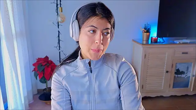 anabelcurvy online show from 7, 12, 2024