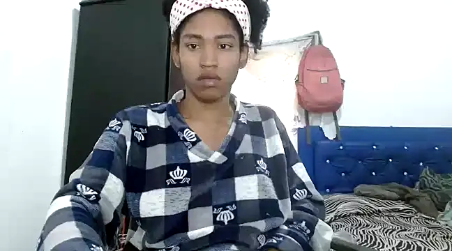 Snapshot of angelamarie1 chatting on 2, 12, 2024 angelamarie1 online show from 2, 12, 2024