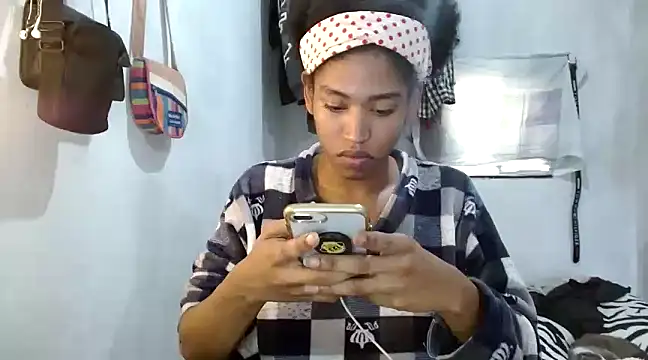 Snapshot of angelamarie1 chatting on 28, 12, 2024 angelamarie1 online show from 28, 12, 2024