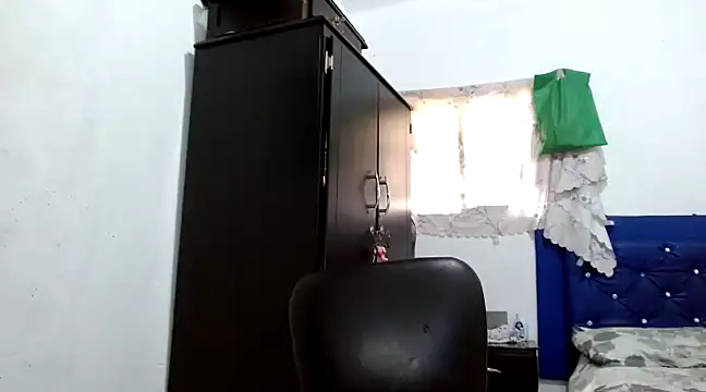 Snapshot of angelamarie1 chatting on 11, 1, 2025 angelamarie1 online show from 11, 1, 2025