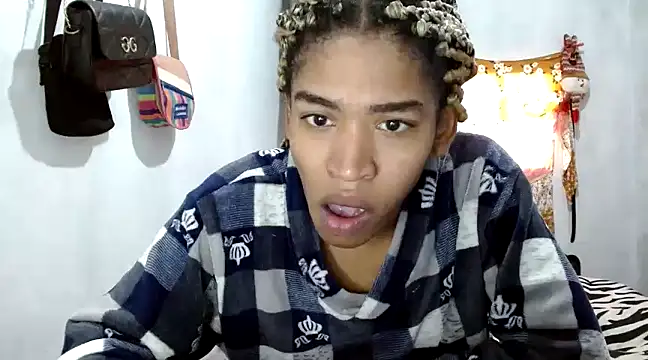 Snapshot of angelamarie1 chatting on 22, 1, 2025 angelamarie1 online show from 22, 1, 2025