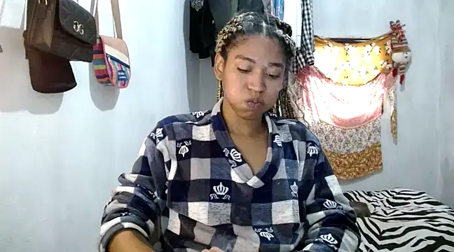 Snapshot of angelamarie1 chatting on 5, 2, 2025 angelamarie1 online show from 5, 2, 2025