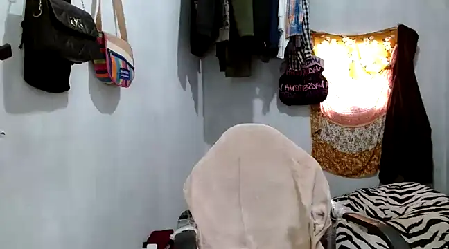 Snapshot of angelamarie1 chatting on 13, 3, 2025 angelamarie1 online show from 13, 3, 2025