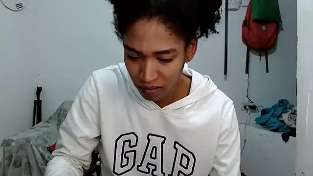Snapshot of angelamarie1 chatting on 9, 9, 2025 angelamarie1 online show from 9, 9, 2025