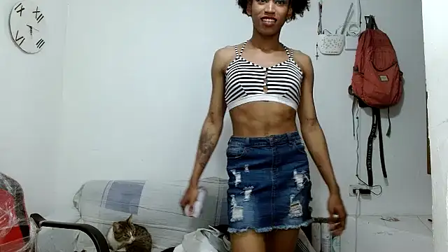 Snapshot of angelamarie1 chatting on 18, 10, 2025 angelamarie1 online show from 18, 10, 2025