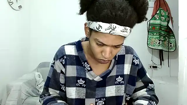 angelamarie1 online show from 4, 11, 2025