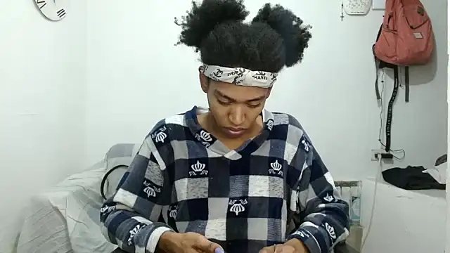 angelamarie1 online show from 9, 11, 2025