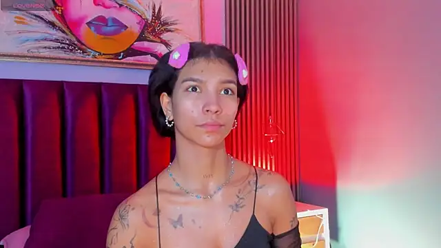 LauraAristizabal online show from 30, 11, 2025