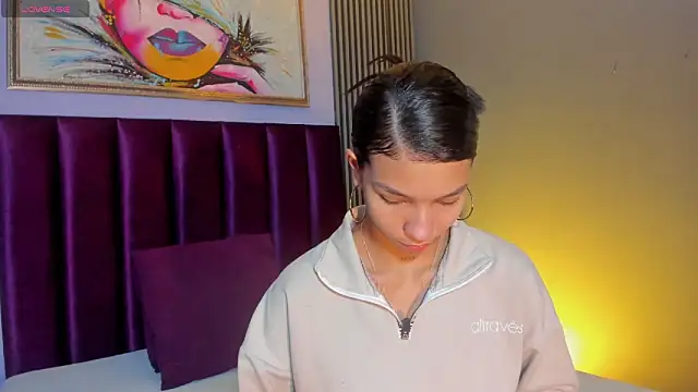 LauraAristizabal online show from 1, 3, 2026