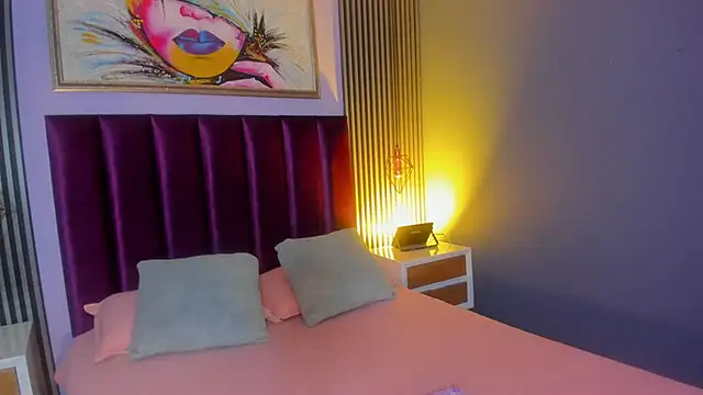 LauraAristizabal online show from 2, 4, 2026