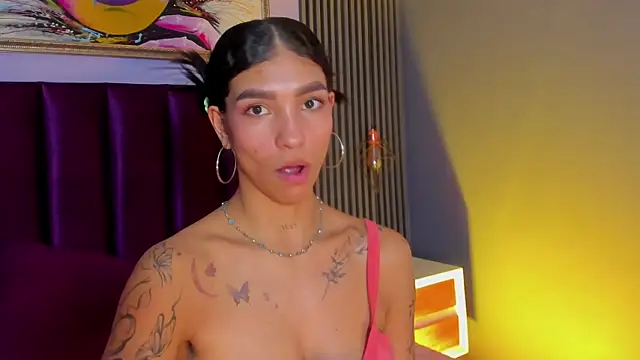 LauraAristizabal online show from 18, 4, 2026