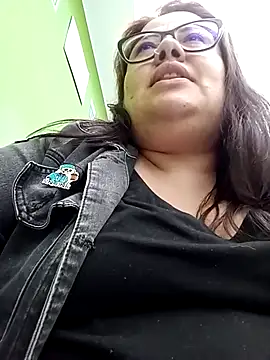 Snapshot of foxbell_lt chatting on 12, 2, 2025 foxbell lt online show from 12, 2, 2025