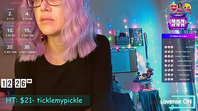 EmmaIsHere online show from 25, 1, 2025