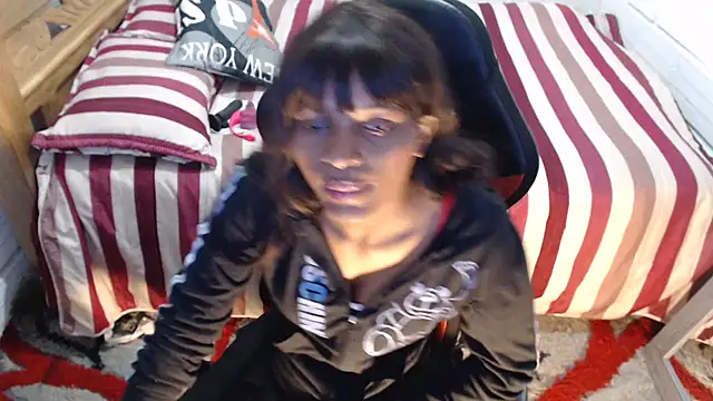 Snapshot of sexyjustin202 chatting on 28, 10, 2025 sexyjustin202 online show from 28, 10, 2025