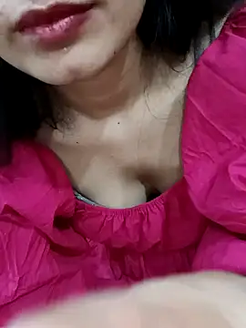 Snapshot of CuteSarikaLIVE chatting on 14, 2, 2025 CuteSarikaLIVE online show from 14, 2, 2025