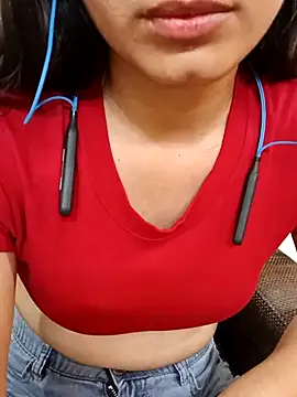 Snapshot of CuteSarikaLIVE chatting on 16, 9, 2025 CuteSarikaLIVE online show from 16, 9, 2025