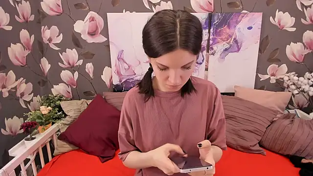 MelaniGrand online show from 19, 2, 2025