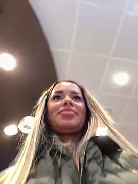 KirstieVegas online show from 4, 2, 2025