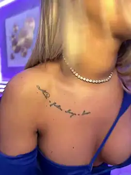 KirstieVegas online show from 12, 3, 2025