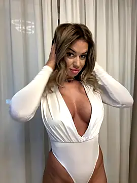 KirstieVegas online show from 19, 9, 2025