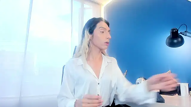 Snapshot of Victoria_Badgal_ chatting on 17, 11, 2025 Victoria Badgal online show from 17, 11, 2025