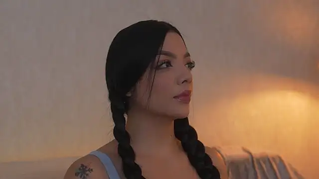 sarah hiill online show from 28, 3, 2026