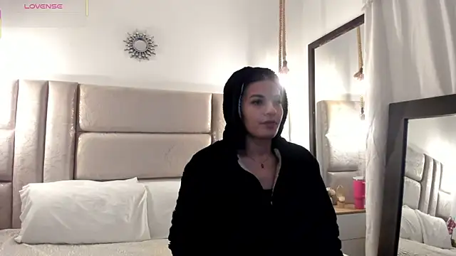 Snapshot of CeliWoods chatting on 6, 5, 2026 CeliWoods online show from 6, 5, 2026