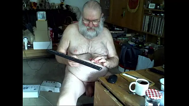 Snapshot of SexySantaC chatting on 12, 2, 2025 SexySantaC online show from 12, 2, 2025
