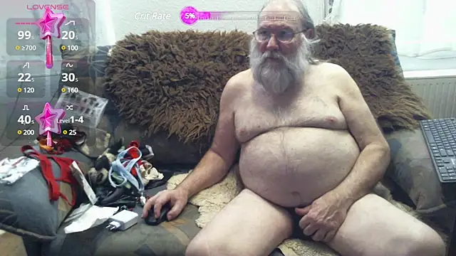 Snapshot of SexySantaC chatting on 17, 2, 2025 SexySantaC online show from 17, 2, 2025