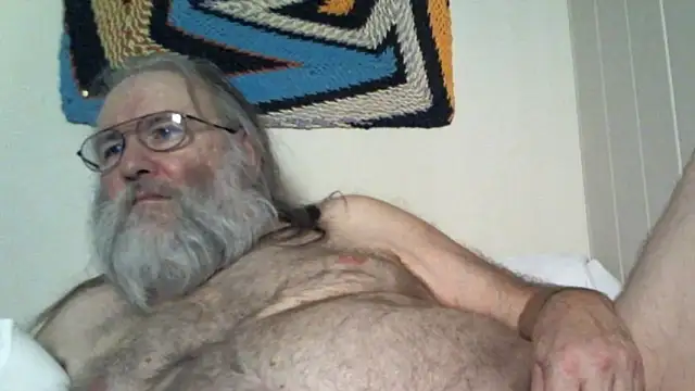 Snapshot of SexySantaC chatting on 11, 3, 2025 SexySantaC online show from 11, 3, 2025