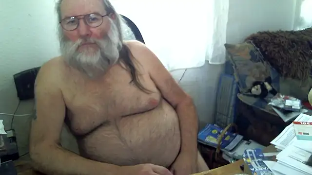 Snapshot of SexySantaC chatting on 18, 3, 2025 SexySantaC online show from 18, 3, 2025