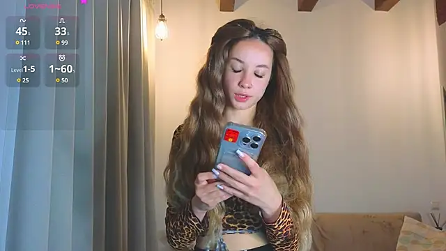 EmelyBenz online show from 2, 3, 2025