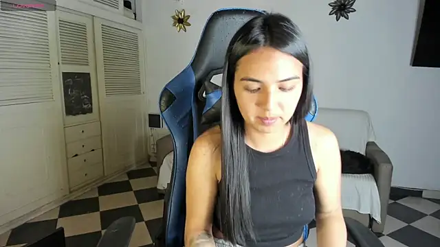 Miss Nicole online show from 29, 12, 2024